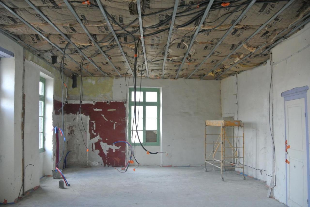 Appartement Spacieux Et Confortable La Roche-de-Glun Exterior foto
